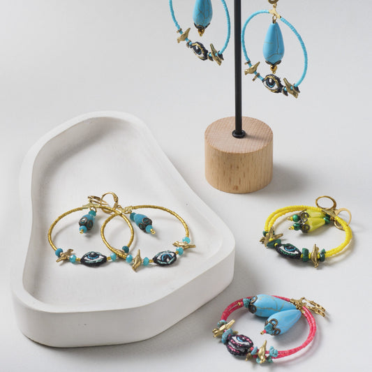 IMAGINE / Hooked Eye Earrings