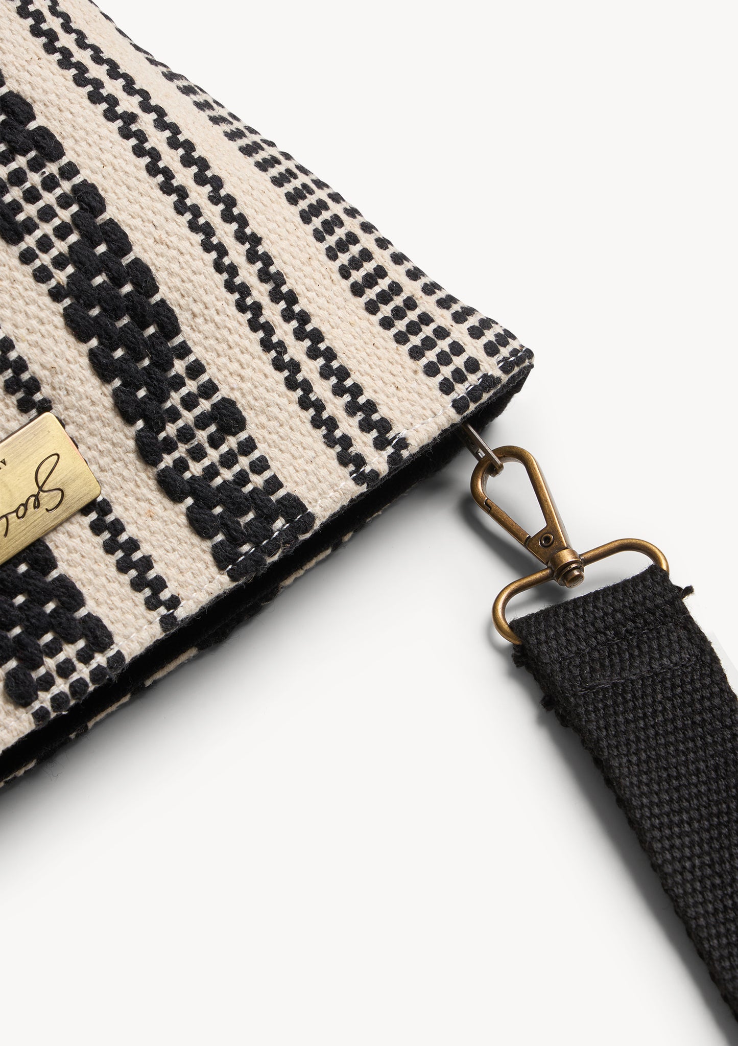 Velassaru Mini Clutch Black