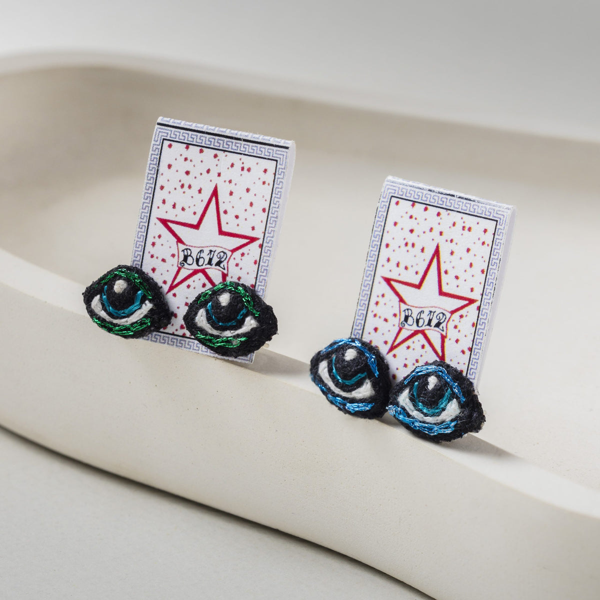 IMAGINE / Gold Me Eye Studs