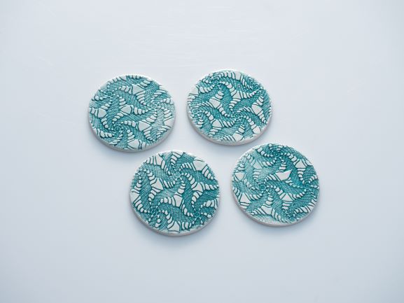Granma’s coasters set of four - Σετ τεσσάρων στρογγυλών κεραμικών σουβέρ