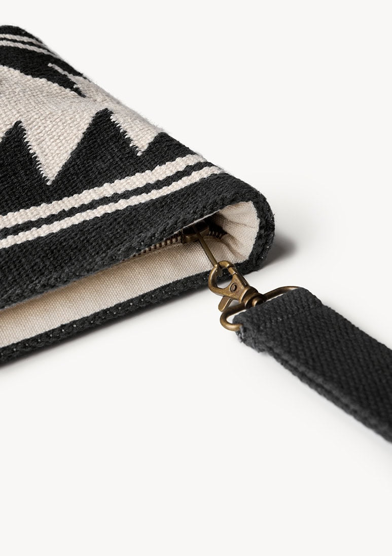 Azur Midi Clutch Bag – Black
