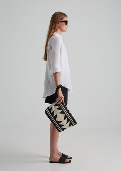 Azur Midi Clutch Bag – Black