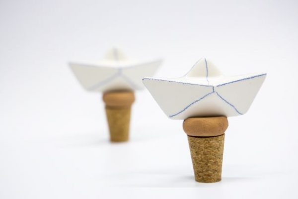 Ceramic bottle cork – little boat | Κεραμικό πώμα κρασιού - Καραβάκι